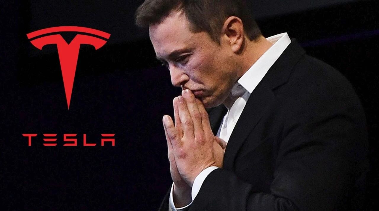Tesla Franchising Tesla e o Franchising: Inovação, Controlo e Experiência do cliente